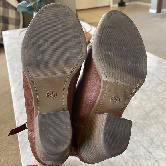 Universal Thread Heeled Booties w/dual zipper sides - Picture 5 of 10